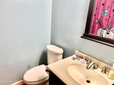 19200 Thrasher Dr, Moss Point, MS 39562 photo 17