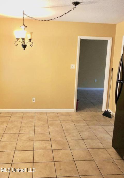 5612 Rose Dr, Moss Point, MS 39563 photo 6