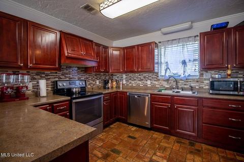 7809 Old Stage Rd, Moss Point, MS 39562 photo 7