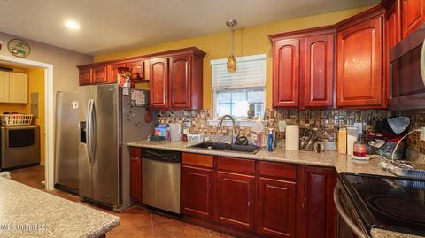 24465 Saucier Advance Rd, Saucier, MS 39574 photo 5