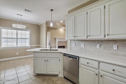 365 Mallory Dr, Byram, MS 39272 photo 14
