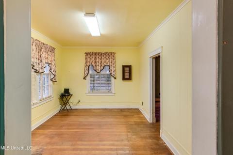 1827 Devine St, Jackson, MS 39202 photo 4