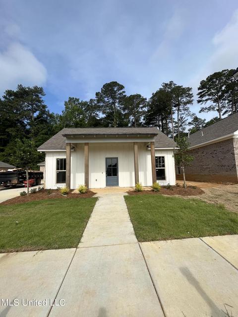 842 Long Leaf Cir, Brandon, MS 39042 photo 1