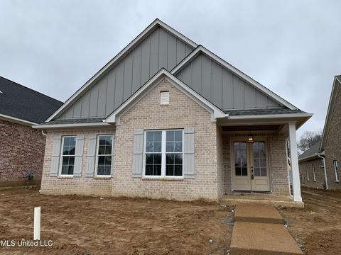 3405 E Kreunen St, Nesbit, MS 38651 photo 1