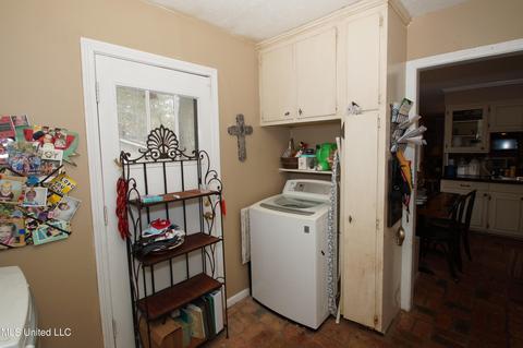 248 Chippewa Cir, Jackson, MS 39211 photo 20