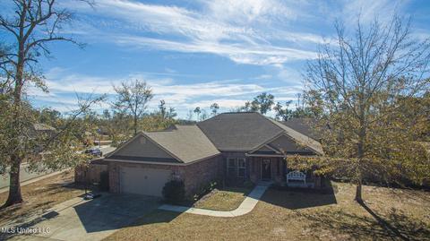 523 Dynsmore Pl, Long Beach, MS 39560 photo 3
