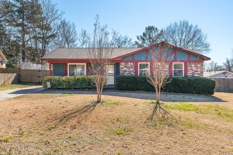 215 E Oak Grove Rd, Hernando, MS 38632 photo 2