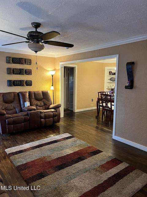 4635 Meadow Ridge Dr, Jackson, MS 39206 photo 5