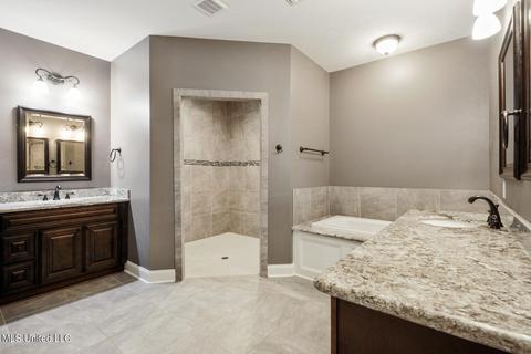 719 Champagne Dr, Biloxi, MS 39532 photo 14