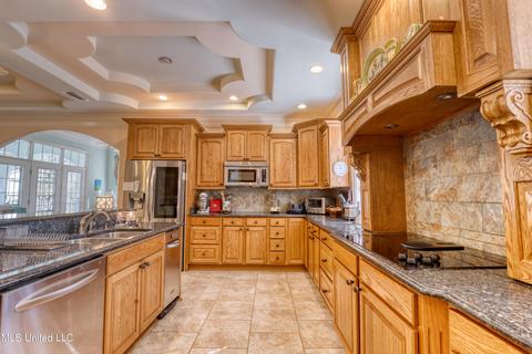 3919 Riverview Dr, Biloxi, MS 39532 photo 26