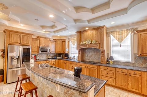 3919 Riverview Dr, Biloxi, MS 39532 photo 25