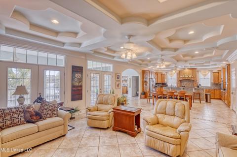 3919 Riverview Dr, Biloxi, MS 39532 photo 22