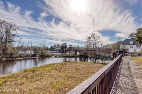 3919 Riverview Dr, Biloxi, MS 39532 photo 68