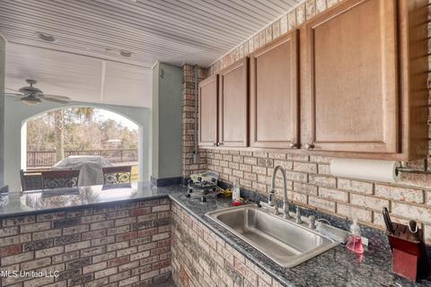 3919 Riverview Dr, Biloxi, MS 39532 photo 63