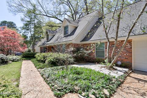 5335 Balmoral Dr, Jackson, MS 39211 photo 3