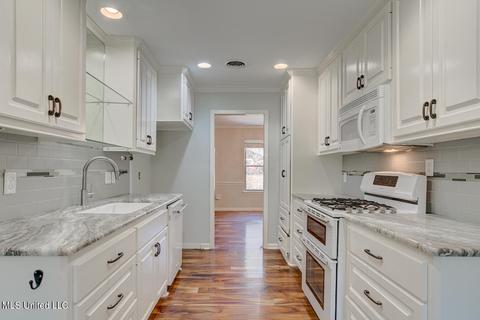 5335 Balmoral Dr, Jackson, MS 39211 photo 13