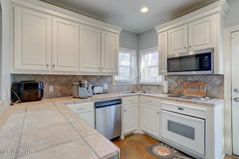 10 Ashton Gdns, Jackson, MS 39211 photo 8