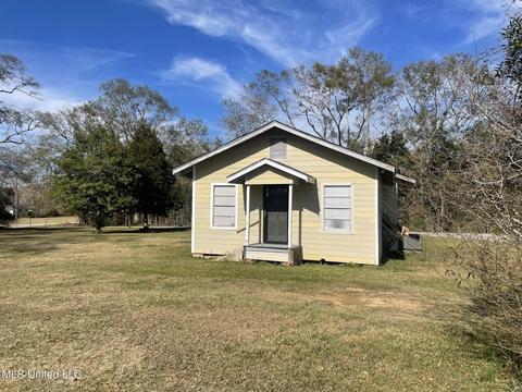24073 1st St, Saucier, MS 39574 photo 1