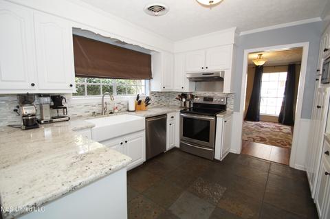 5319 Briarfield Rd, Jackson, MS 39211 photo 12