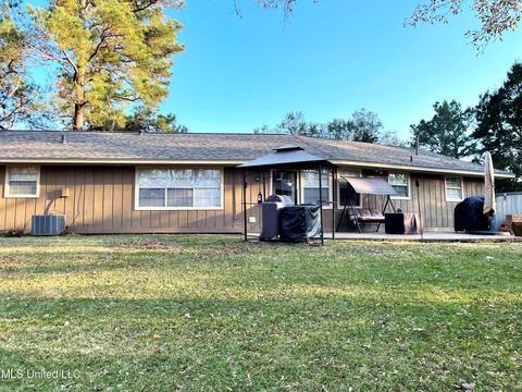 140 Pickford Ln, Jackson, MS 39211 photo 9