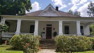352 E Center St, Canton, MS 39046 photo 1