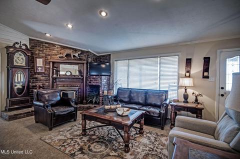 1641 Davis Rd, Terry, MS 39170 photo 7