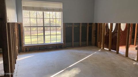 135 Yucca Dr, Jackson, MS 39211 photo 7