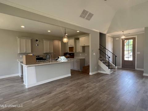 3324 Kreunen St, Nesbit, MS 38651 photo 2