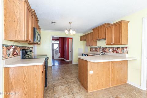 9500 Taylor Dr, Olive Branch, MS 38654 photo 10