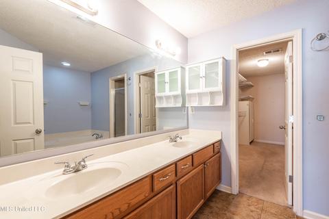 9500 Taylor Dr, Olive Branch, MS 38654 photo 17