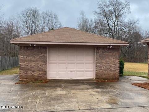330 White Rd, Florence, MS 39073 photo 2