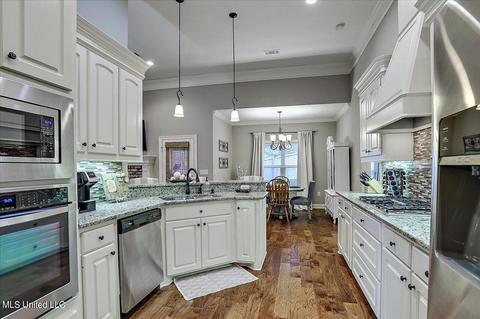 435 Julee Cir, Brandon, MS 39042 photo 17