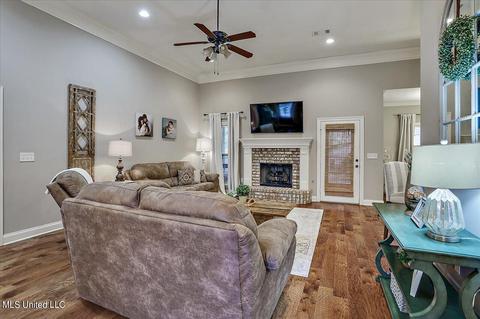 435 Julee Cir, Brandon, MS 39042 photo 8