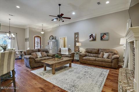 435 Julee Cir, Brandon, MS 39042 photo 10