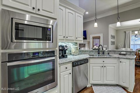 435 Julee Cir, Brandon, MS 39042 photo 16