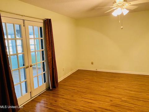 4451 Victoria Dr, Nesbit, MS 38651 photo 10
