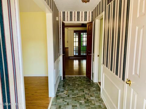 4451 Victoria Dr, Nesbit, MS 38651 photo 6