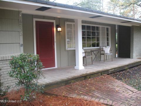 4233 Forest Park Dr, Jackson, MS 39211 photo 3