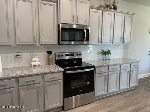 1080 Enclave Cir, Long Beach, MS 39560 photo 5