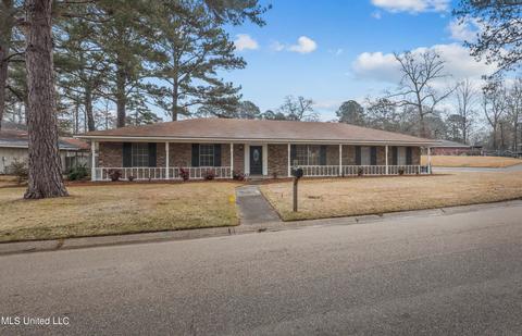 28 Crosswoods Rd, Brandon, MS 39042 photo 1