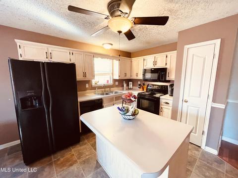 1663 Thomas St, Horn Lake, MS 38637 photo 7
