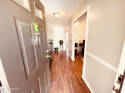 1663 Thomas St, Horn Lake, MS 38637 photo 2
