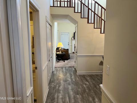 129 N Brighton Drive Dr, Jackson, MS 39211 photo 4
