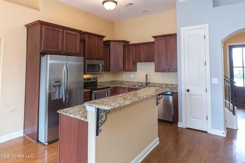 4225 Ritchie Dr, Olive Branch, MS 38654 photo 7