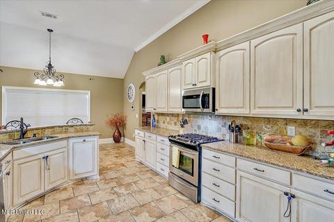 103 Windfall Pl, Clinton, MS 39056 photo 7