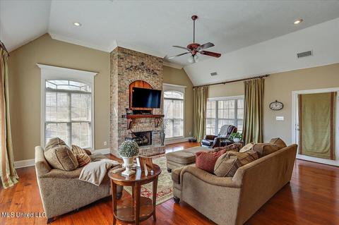 100 Sagefield Dr, Canton, MS 39046 photo 3