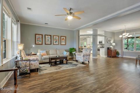 233 S Lang Ave, Long Beach, MS 39560 photo 5