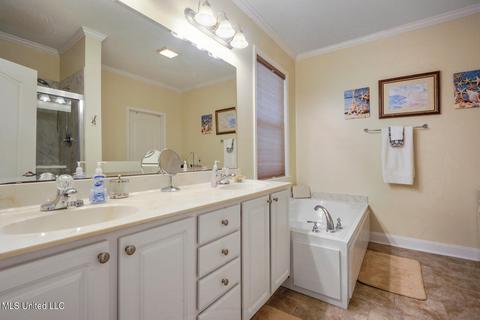 233 S Lang Ave, Long Beach, MS 39560 photo 18