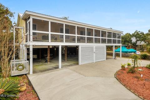 233 S Lang Ave, Long Beach, MS 39560 photo 4