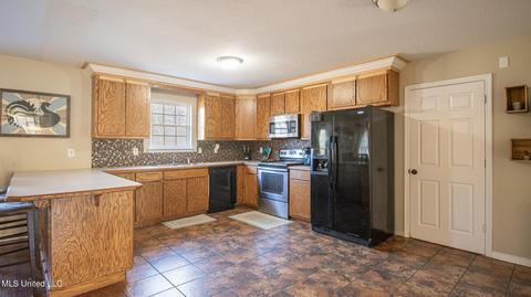 19112 Pete Hickman Rd, Saucier, MS 39574 photo 5